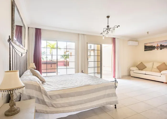 Terrazas Del Duque Sunset Адехе